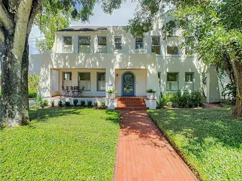 2911 W Chapin Avenue Tampa FL 33611