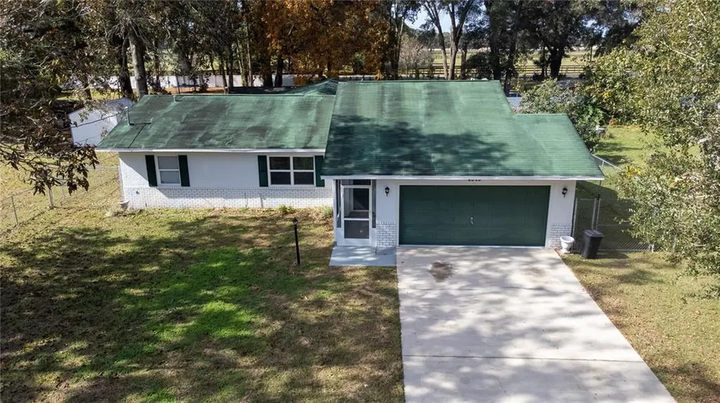 6040 NW 69th Court Ocala FL 34482