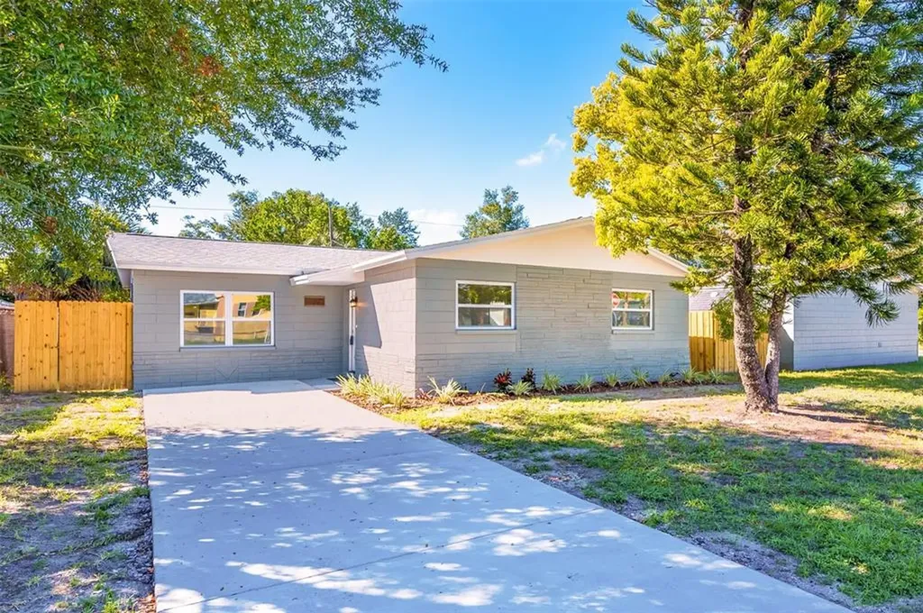 3726 Queensboro Avenue S St Petersburg FL 33711