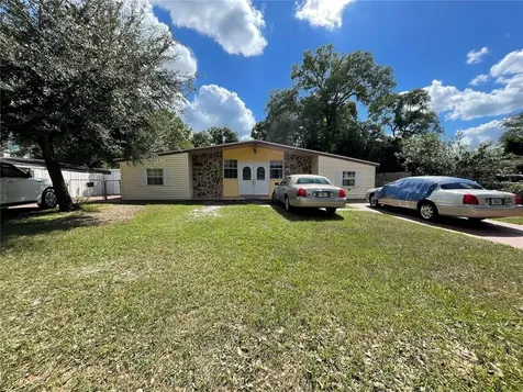 1008 Briarwood Avenue Tampa FL 33613