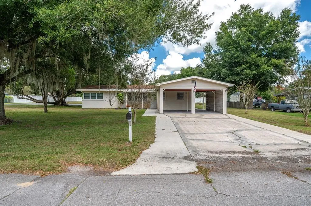 401 1st Street NE Fort Meade FL 33841