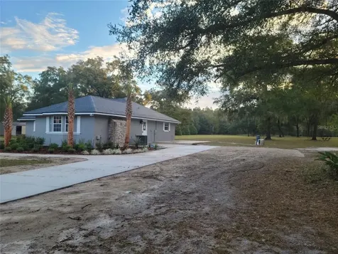 4760 NW 63rd Terrace Bell FL 32619