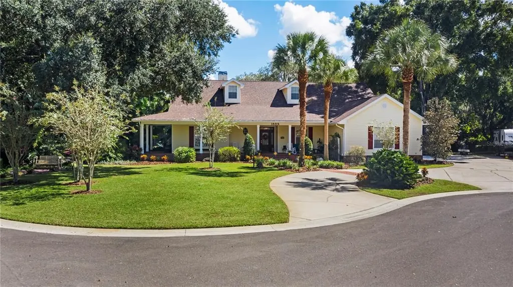 1595 Royal Forest Court Lakeland FL 33811