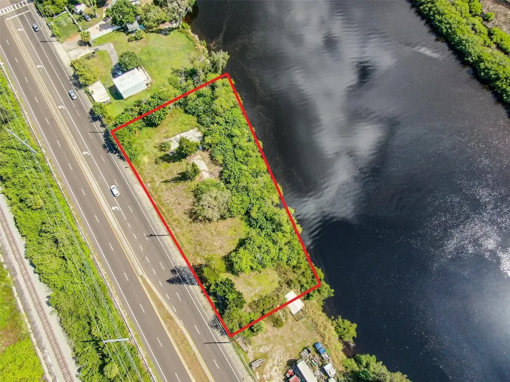2508 S Us Highway 41 Ruskin FL 33570