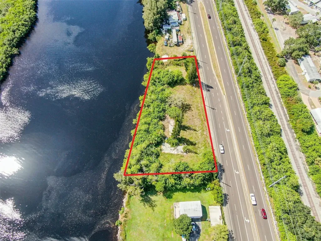 2508 S Us Highway 41 Ruskin FL 33570