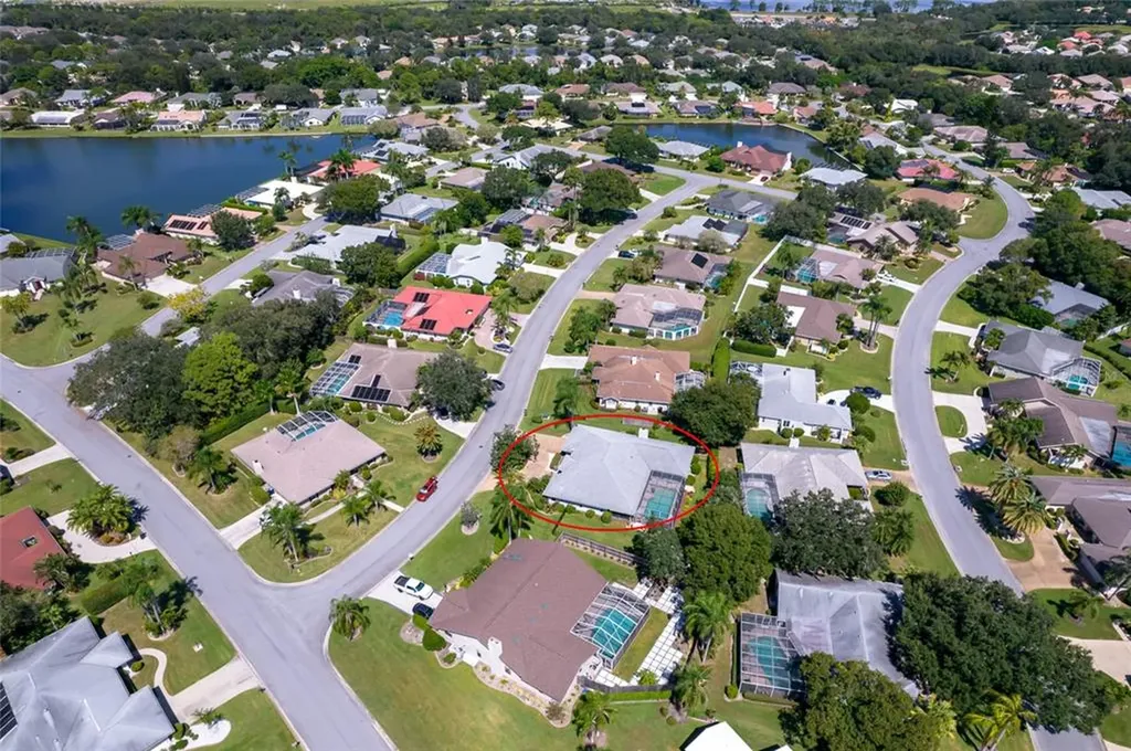5508 Country Lakes Trail Sarasota FL 34243