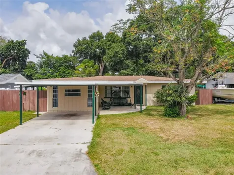 2812 40th Avenue W Bradenton FL 34205