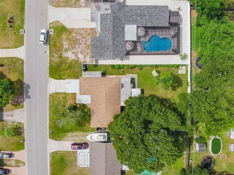 2812 40th Avenue W Bradenton FL 34205