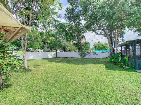 2812 40th Avenue W Bradenton FL 34205