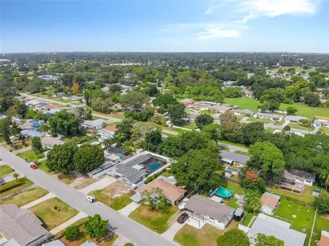2812 40th Avenue W Bradenton FL 34205