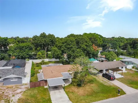 2812 40th Avenue W Bradenton FL 34205