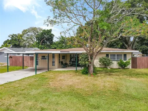 2812 40th Avenue W Bradenton FL 34205