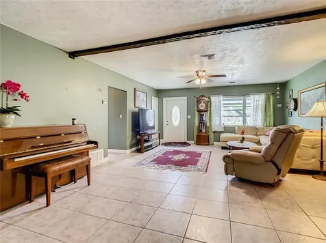 2812 40th Avenue W Bradenton FL 34205