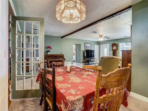 2812 40th Avenue W Bradenton FL 34205
