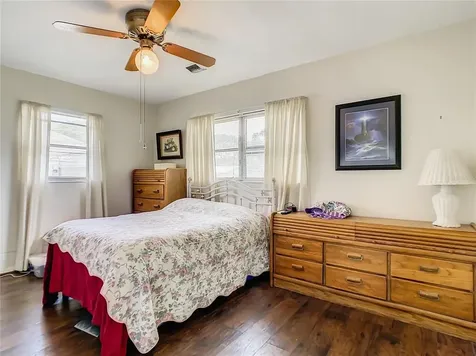 2812 40th Avenue W Bradenton FL 34205