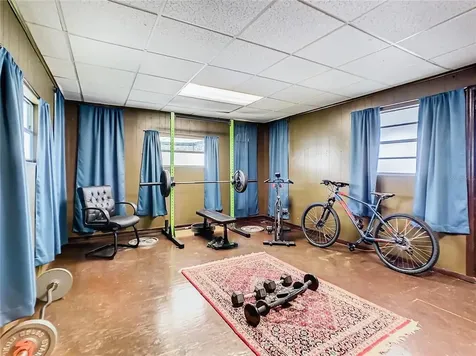 2812 40th Avenue W Bradenton FL 34205