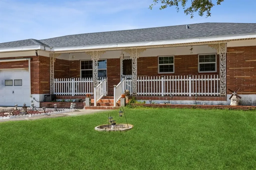 1338 Whitacre Drive Clearwater FL 33764