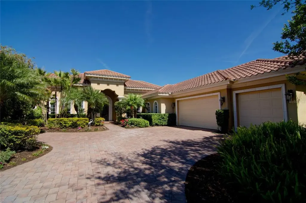 3302 Founders Club Drive Sarasota FL 34240