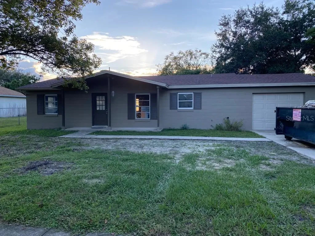 1722 Urbana Avenue Deltona FL 32725