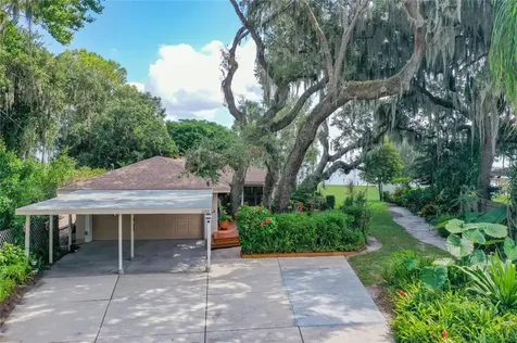 11212 W Beach Parkway Lake Wales FL 33898