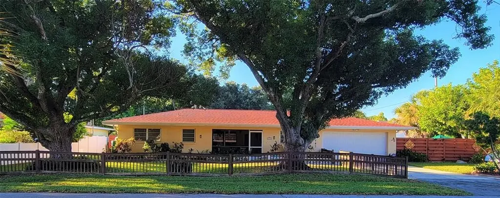 2110 Goldenrod Street Sarasota FL 34239