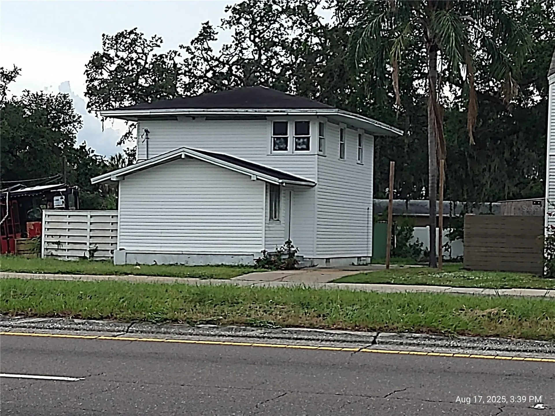 909 And 911 West Hillsborough Avenue Tampa FL 33604