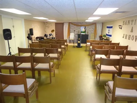 1904 W Waters Avenue Tampa FL 33603