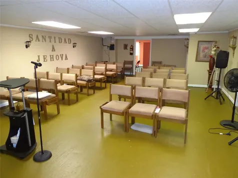 1904 W Waters Avenue Tampa FL 33603