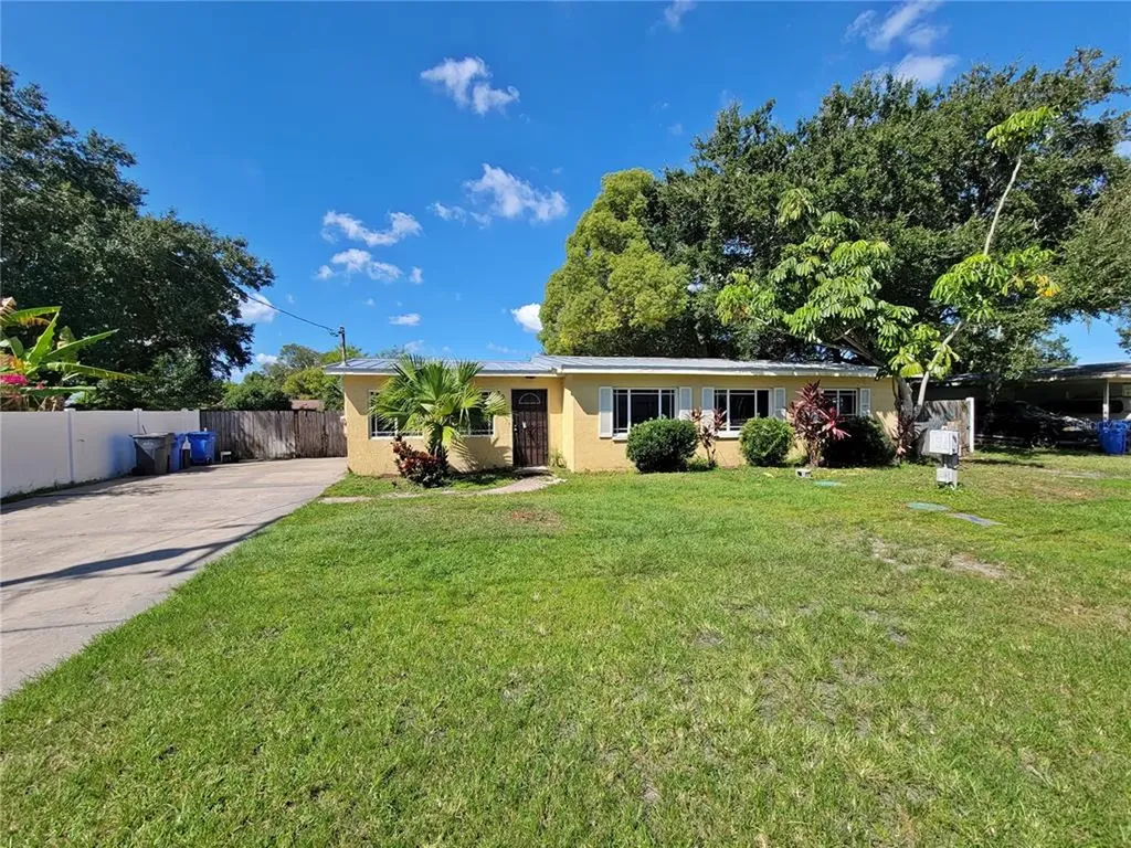 305 11th Street SW Ruskin FL 33570