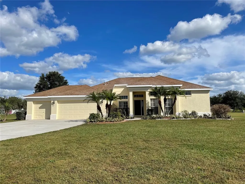 9401 Swift Creek Circle Dover FL 33527