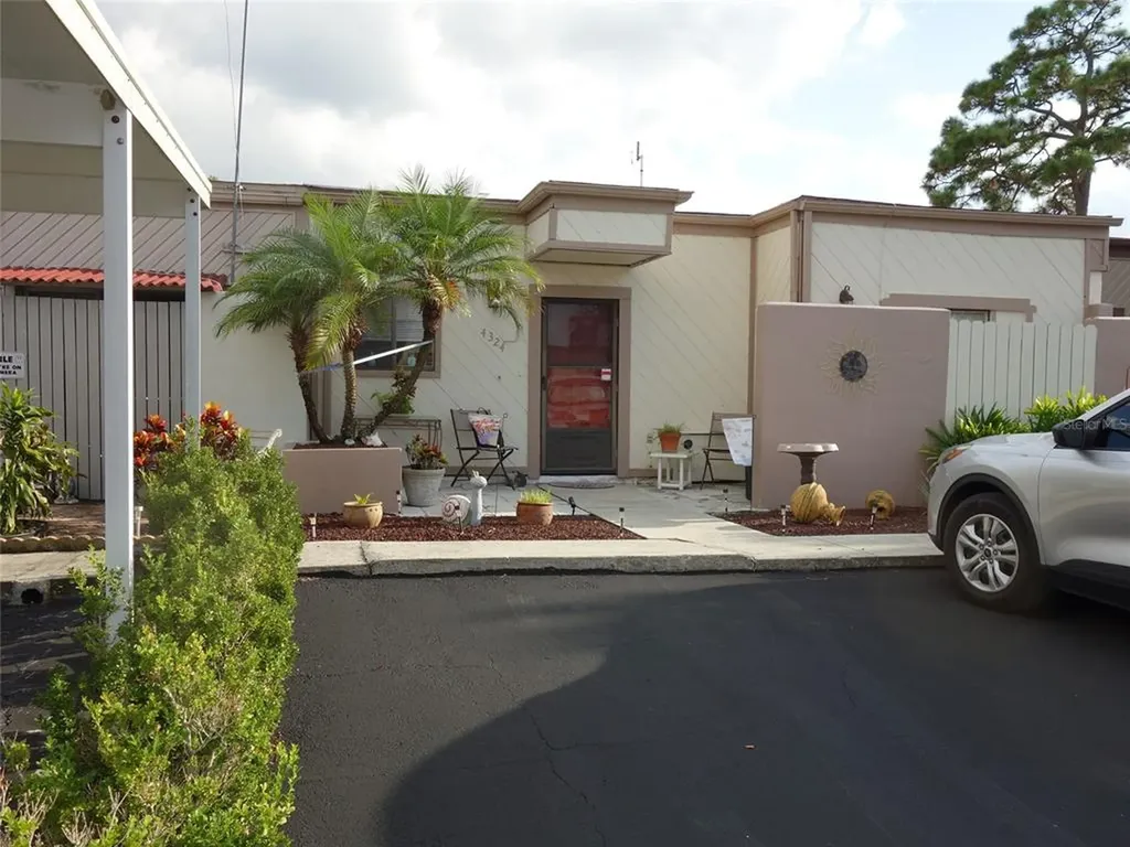 4324 Sussex Street Holiday FL 34691