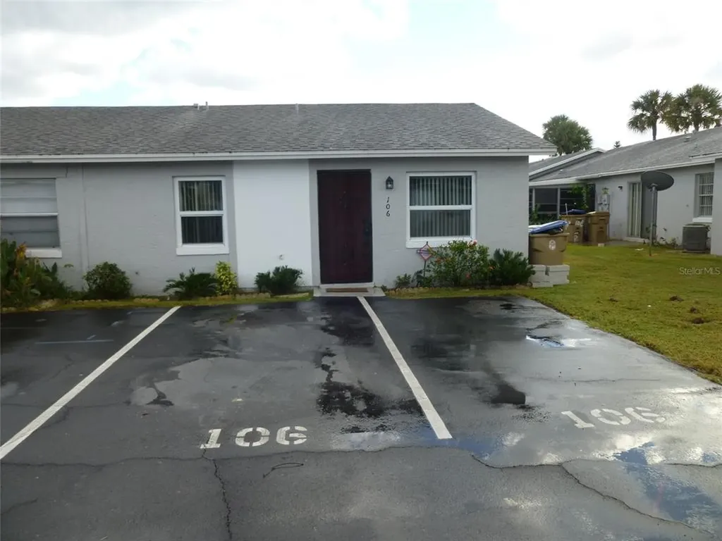 106 Lake Villa Way Kissimmee FL 34743