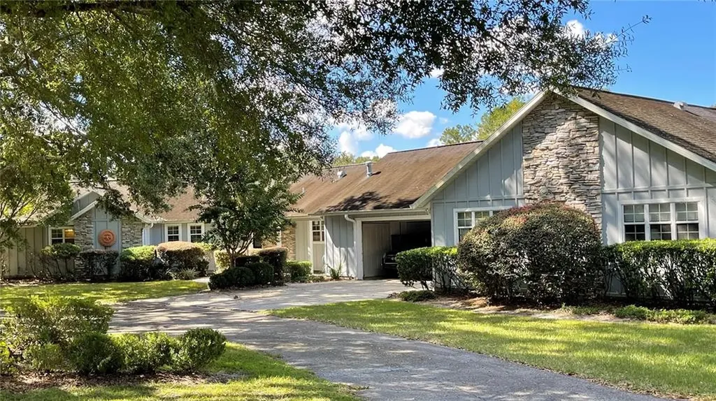 7590 NW 162nd Court Morriston FL 32668