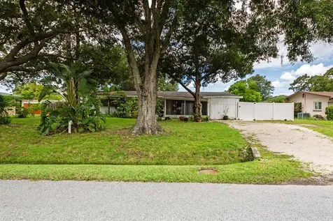 4226 Groveland Avenue Sarasota FL 34231