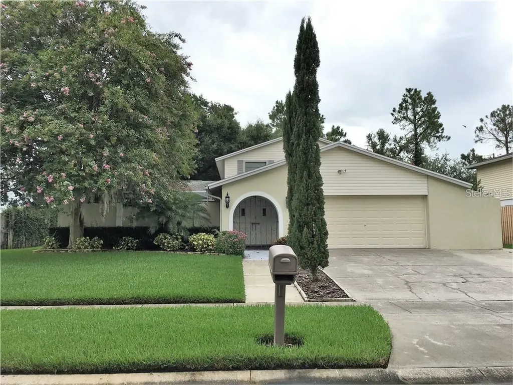 15722 Gardenside Lane Tampa FL 33624