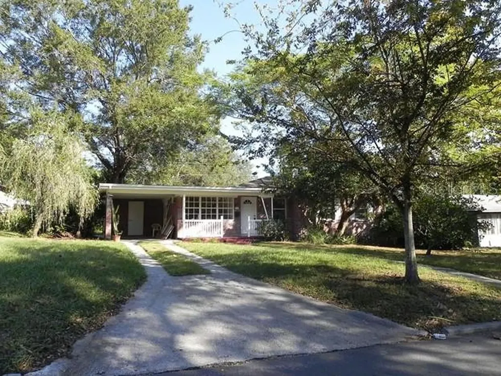 318 Eastway Drive Lakeland FL 33803