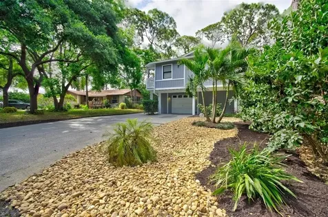 138 69th Avenue N St Petersburg FL 33702
