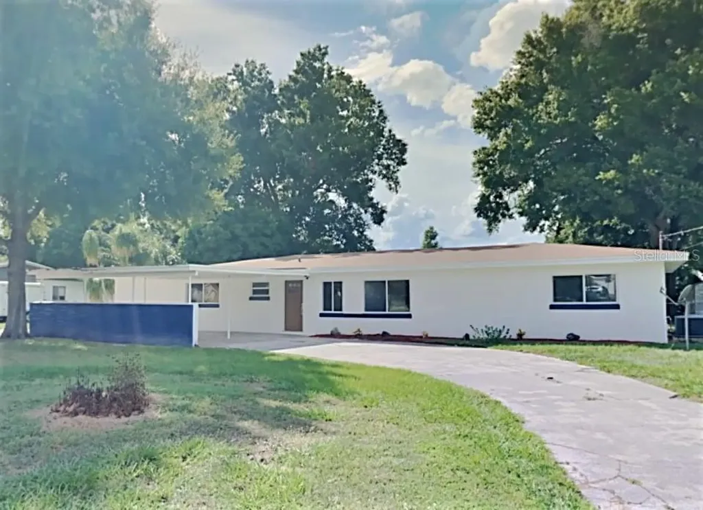 201 E Lake Deer Drive Winter Haven FL 33880