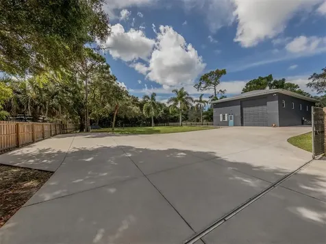 261 Avenida De Bahia Nokomis FL 34275