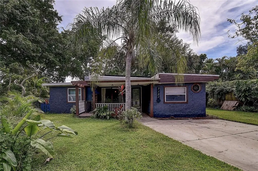 7131 111th Street Seminole FL 33772