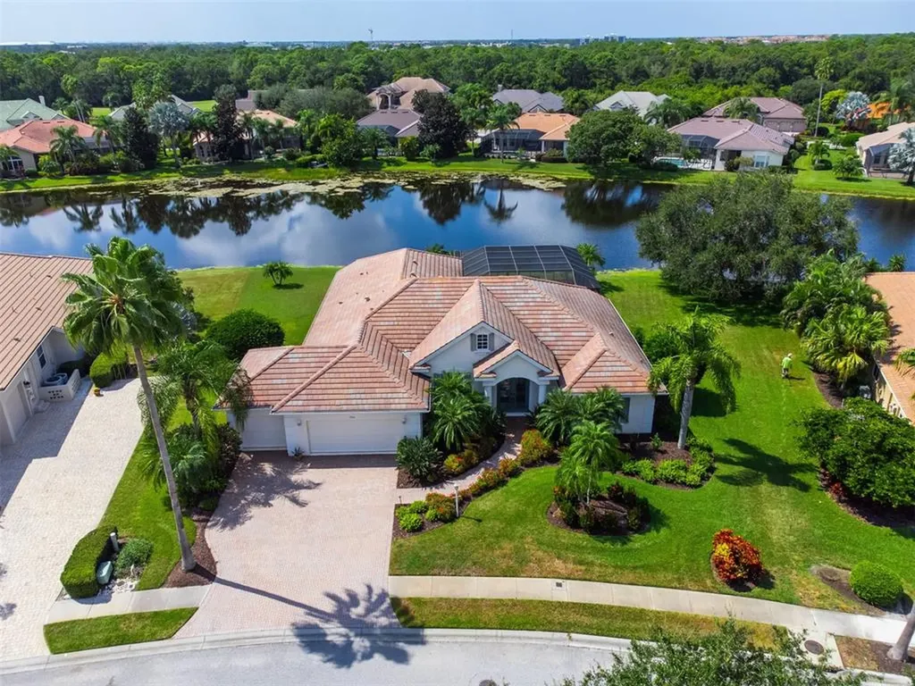 7916 Royal Queensland Way Lakewood Ranch FL 34202