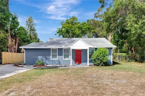 3245 Freemont Terrace S St Petersburg FL 33712