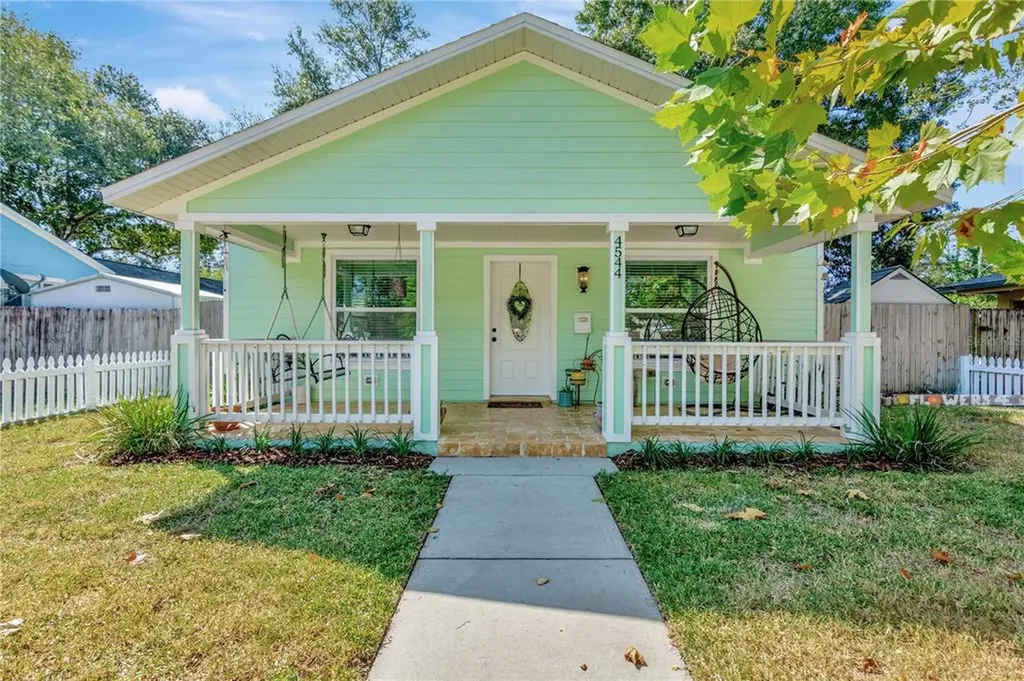 4544 10th Avenue N St Petersburg FL 33713