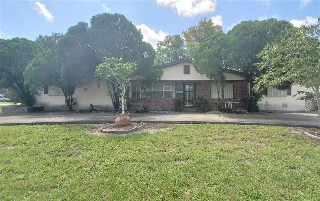 6700 30th Avenue N St Petersburg FL 33710