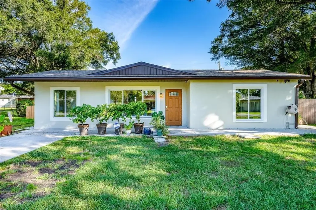 2525 47th Avenue N St Petersburg FL 33714