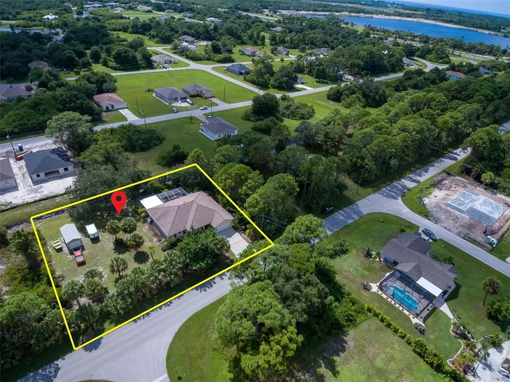 9177 Fruitland Avenue Englewood FL 34224