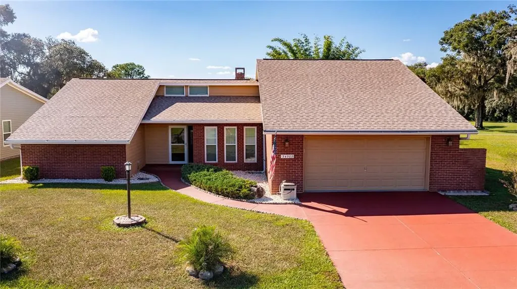 34302 Whispering Oaks Boulevard Dade City FL 33523