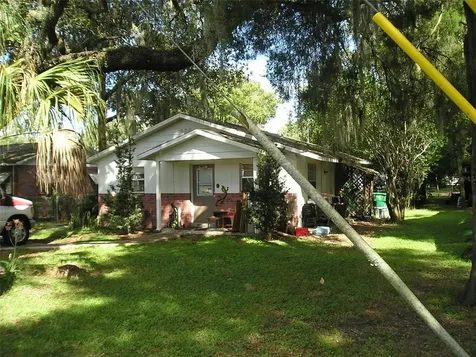 4748-4750 19th Street Zephyrhills FL 33542