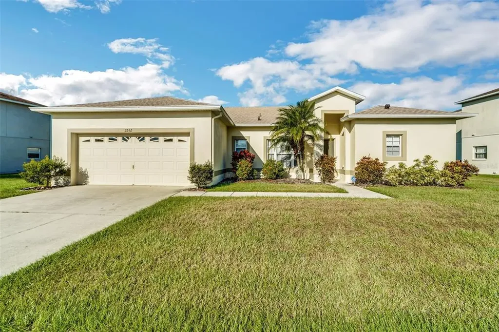 2512 Calla Lily Cove Kissimmee FL 34758
