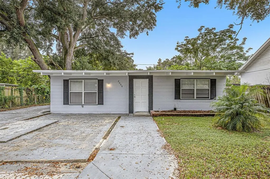 2009 Waikiki Way Tampa FL 33619